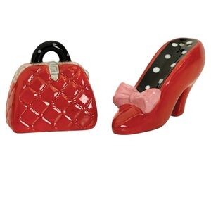 BOSTON WAREHOUSE New In Box Ceramic Shoe Purse Set Salt Pepper Shakers Red